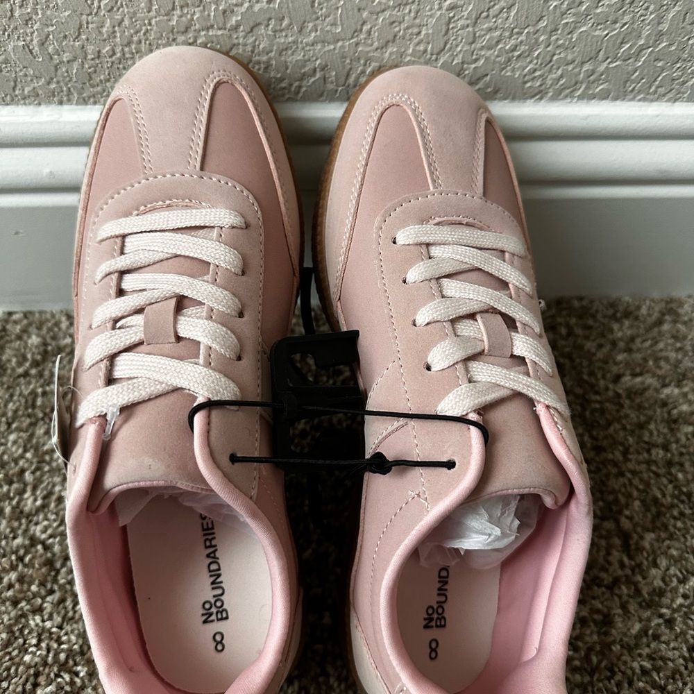 Stylish Pink Sneakers - Picture 4 of 4